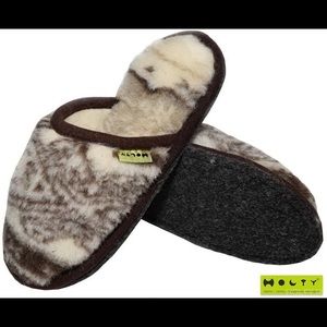 100% Sheep’s Wool Breathable Memory Foam Slippers